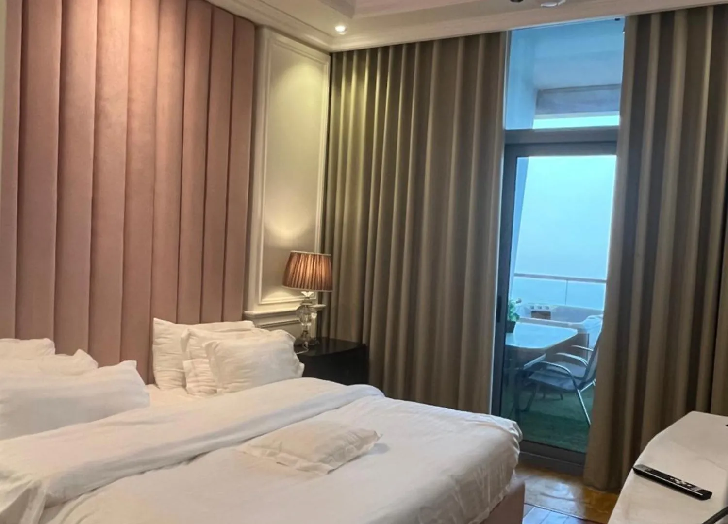 شقة باأطلالة بحرية برج الجوهره داماك Damac Aljawharah Tower Jidda Saudiarabien