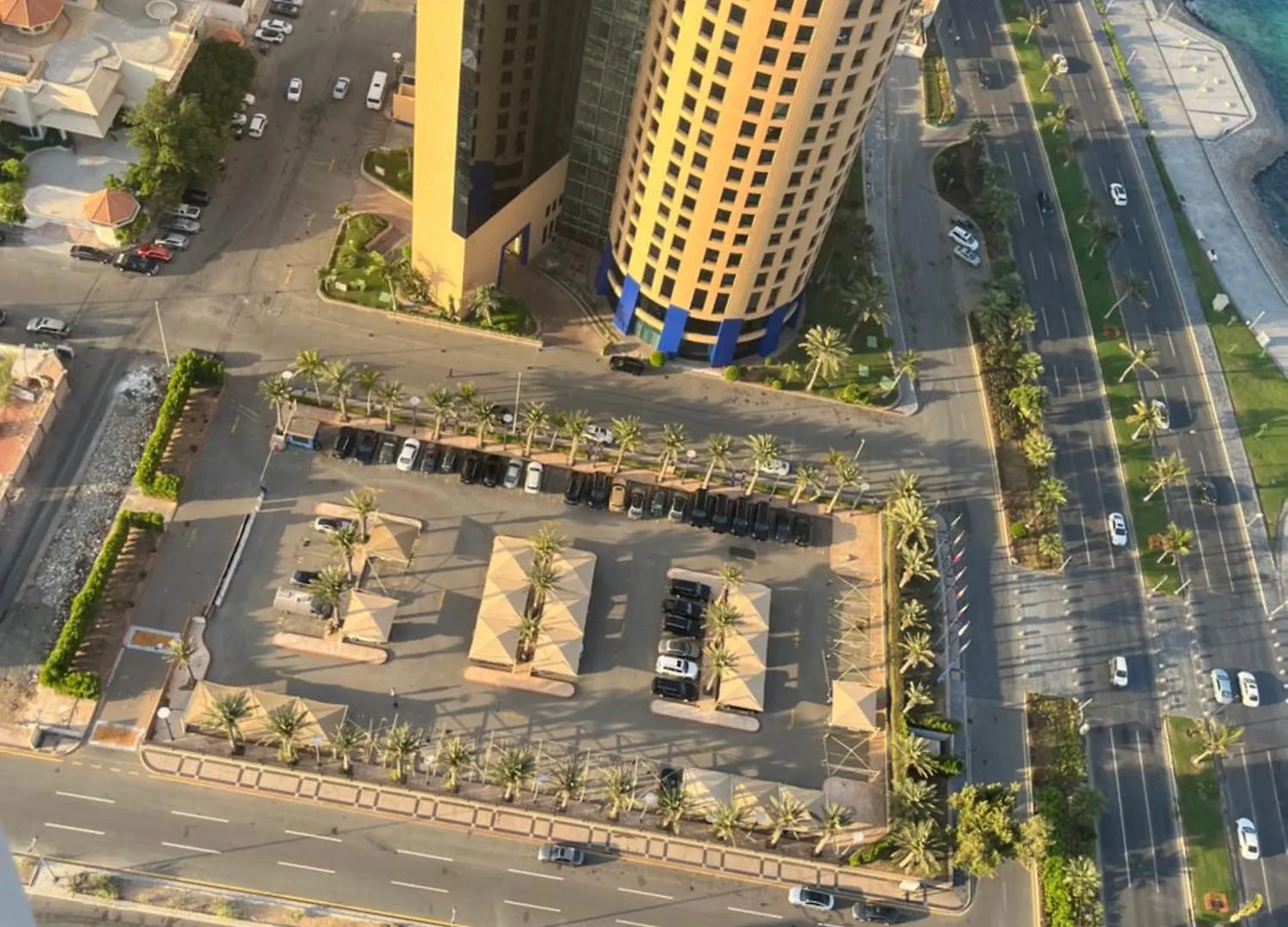 شقة باأطلالة بحرية برج الجوهره داماك Damac Aljawharah Tower Jidda